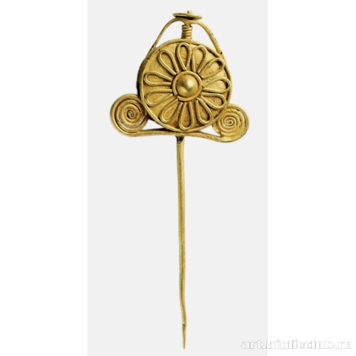 Булавка с плоской цилиндрической головкой, украшенной розеттами и спиралями. Клад О