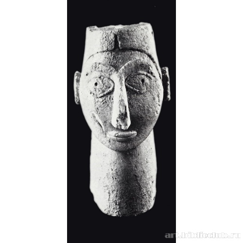 Голова из храма в Телль-Браке