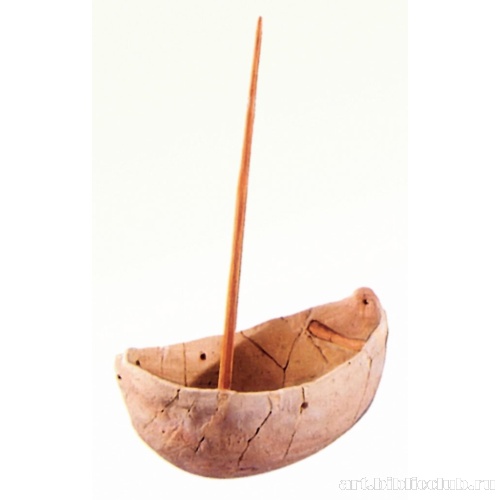Модель терракотовой лодки