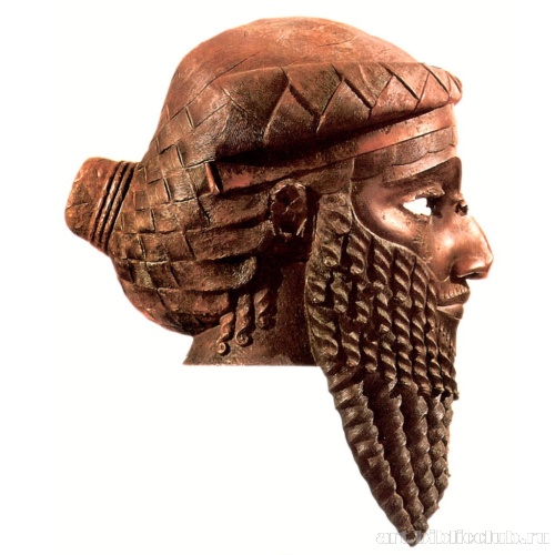 Бронзовая голова Саргона Аккадского (Древнего) из Ниневии