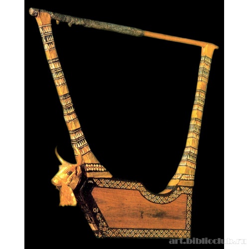 Арфа, реставрированная по гипсовой отливке