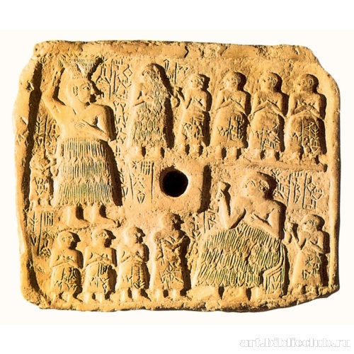 Палетка Ур-Намше, царя Лагаша, происходящая из Телло