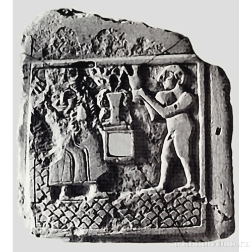 Плакетка из Телло с изображением ритуального действия (?)