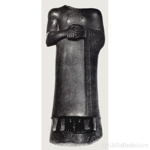 Статуя Гудеа, правителя Лагаша, происходящая из Телло