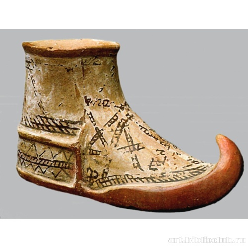Сосуд в форме башмака из Анатолии