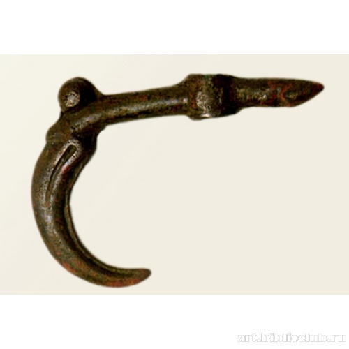 Вотивный топорик-скипетр