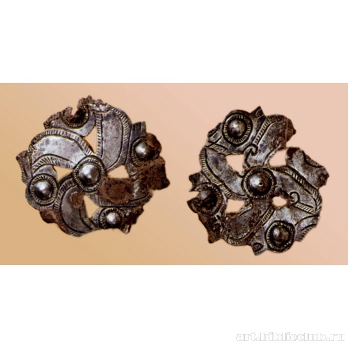 Бляхи уздечные из кургана Козел