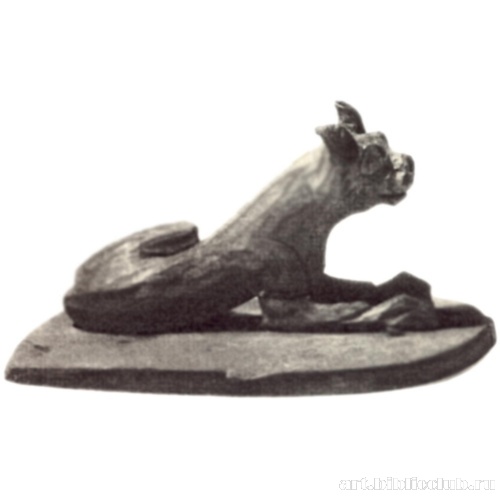 Скульптурная фигурка кошки на подставке