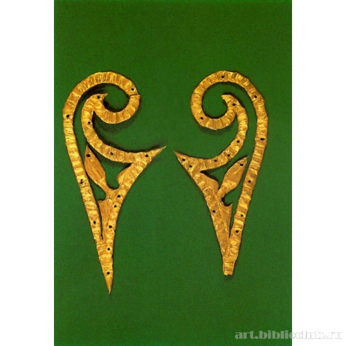 Пластины фигурные с растительным мотивом