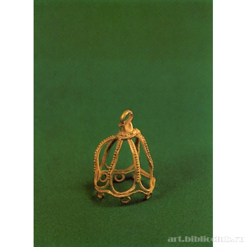 Подвеска из крученой проволоки с зернью