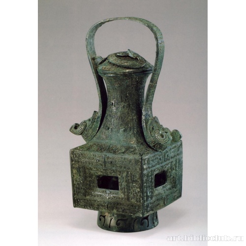 Ритуальный сосуд с фигурной ручкой