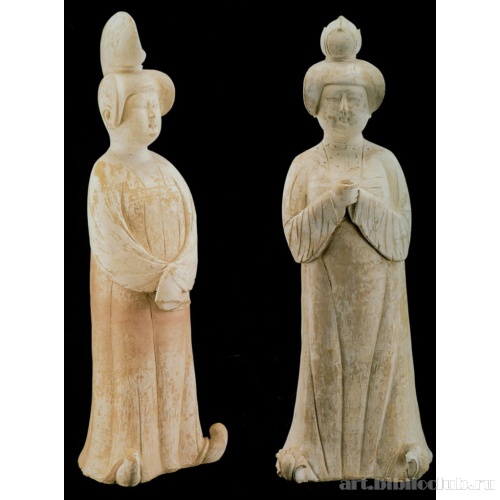 Группа из нескольких женских фигур