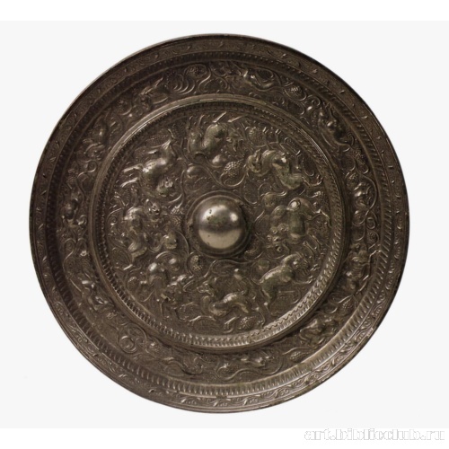 Зеркало с изображением животных китайского зодиака