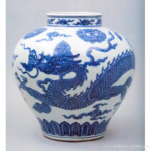 Ваза с изображением дракона среди облаков