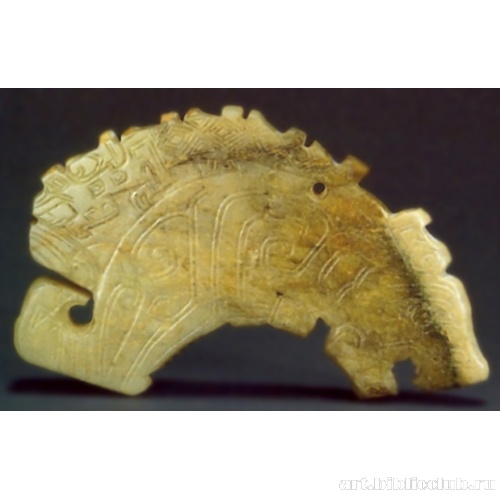 Ритуальная пластина в форме дракона