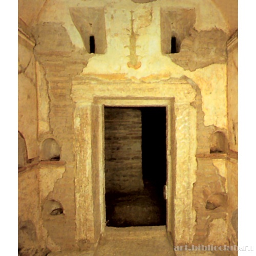 Катакомбы Сан Каллисто. Катакомбный период. Мавзолей N. Вход в кубикул