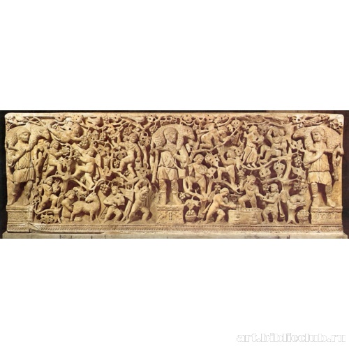 Саркофаг трех пастырей