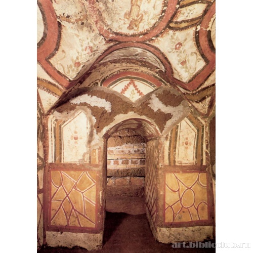 Катакомбы Панфила. Декор кубикула. На своде - изображение Доброго Пастыря