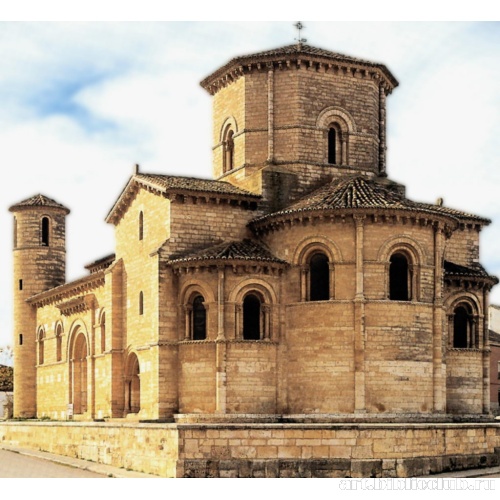 Церковь Сан Мартин. Вид с юго-востока