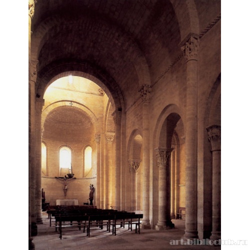 Церковь Сан Мартин. Неф и хор