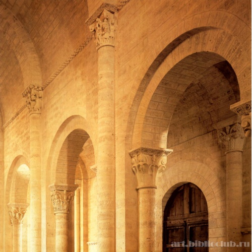 Церковь Сан Мартин. Интерьер