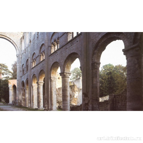 Церковь аббатства Нотр-Дам в Жюмьеже. Интерьер нефа