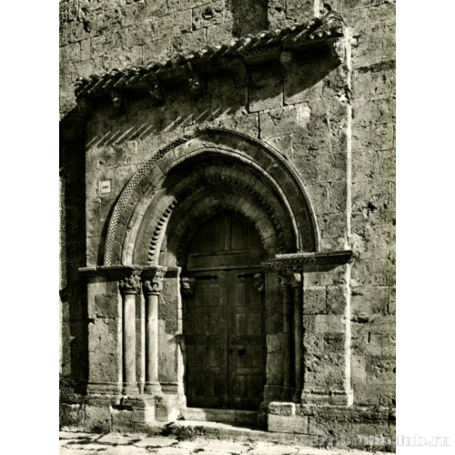 Церковь Санта-Мария дель Валле монастыря де Родилья. Северный портал