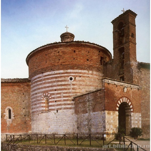 Капелла Сан Гальгано в Монте-Сьепи близ Кьюздино. Внешний вид