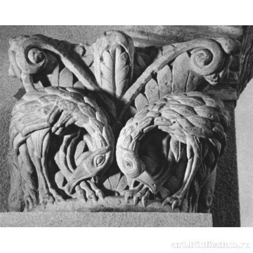 Капитель собора Памплоны. Орлы