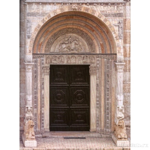 Главный портал. Святой Георгий