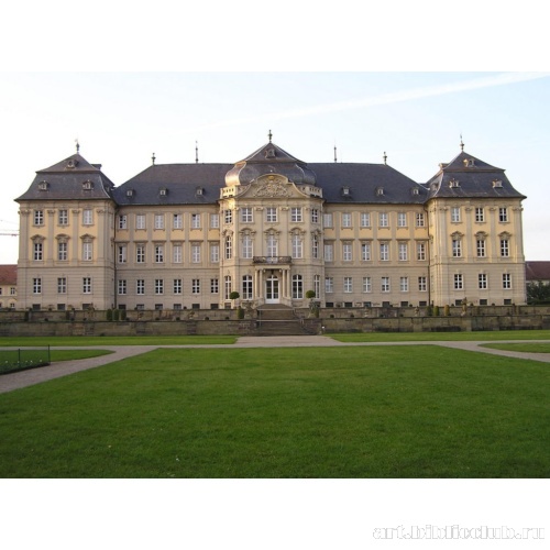 Дворец Вернек, вид на парковый фасад