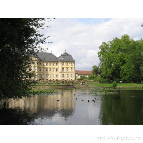 Дворец Вернек. Вид на парковый фасад, фрагмент