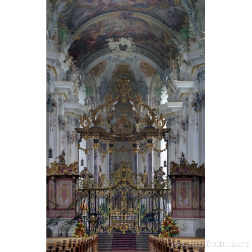 Интерьер церкви Св. Павла. Вид на алтарь