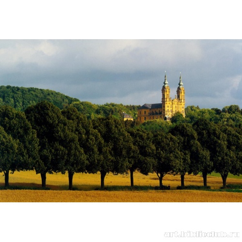 Вид на церковь Фирцейнхайлиген