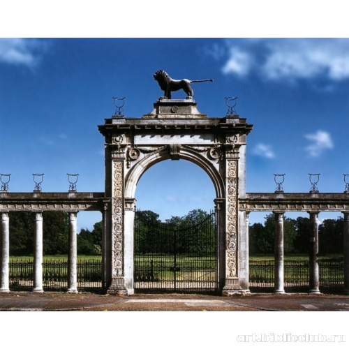 Сайон Хаус. Ворота