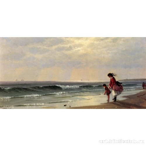 На побережье