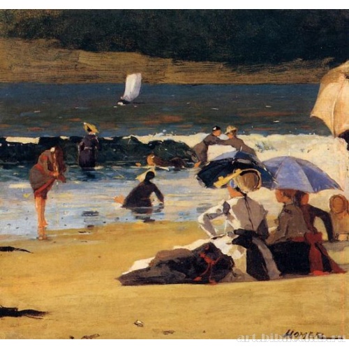 На побережье