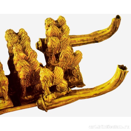 Нагрудная пряжка