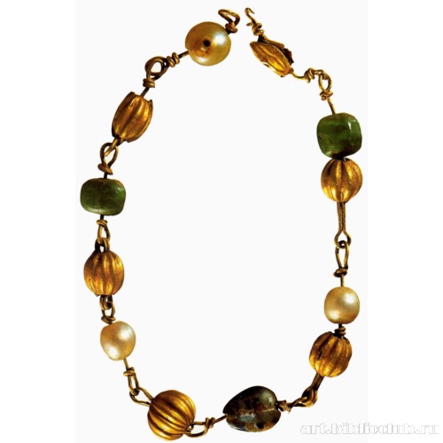 Ожерелье из жемчужин и полудрагоценных камней