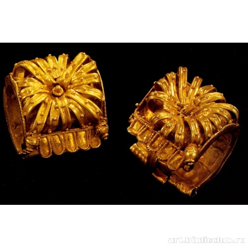 Пара ажурных цилиндрических серег