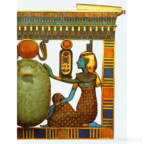 Пектораль с богинями-сестрами Нефтидой и Исидой. Фрагмент