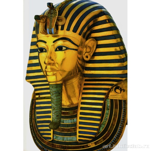 Погребальная маска фараона Тутанхамона (в ракурсе 3/4)
