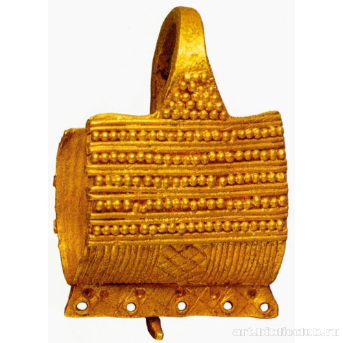 Серьга в форме корзиночки