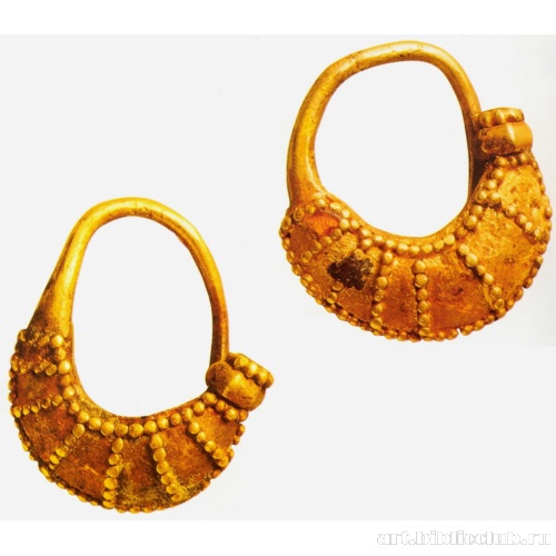 Серьги в форме лодочек