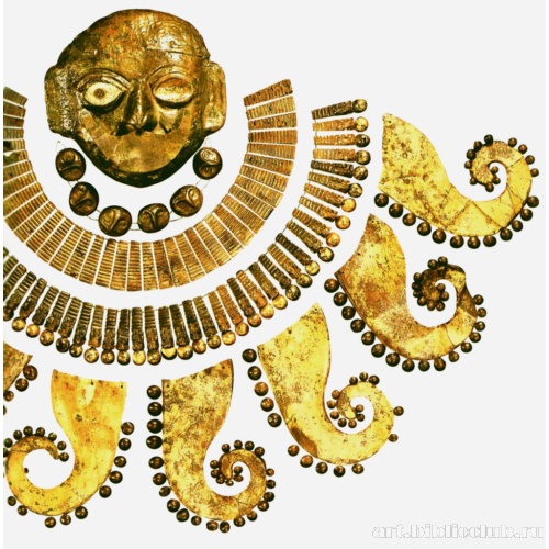 Маска в обрамлении пекторалей. Фрагмент