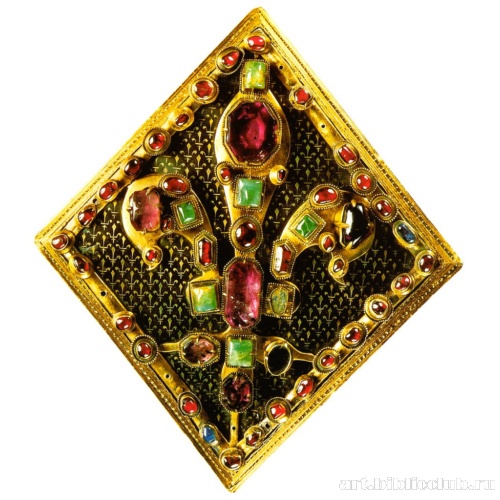 Застежка для плаща с изображением королевской лилии