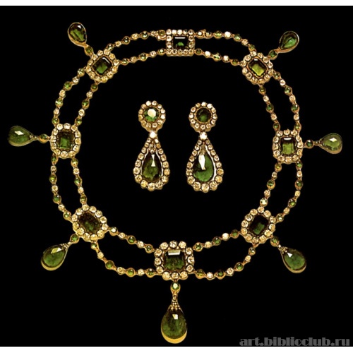 Ожерелье и серьги