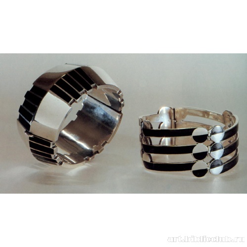 Браслеты на запястья