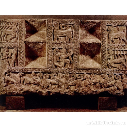 Саркофаг с изображением супружеской четы, из Черветери. Деталь