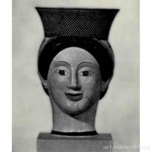 Харин. Ритон в виде головы девушки, из Тарквинии